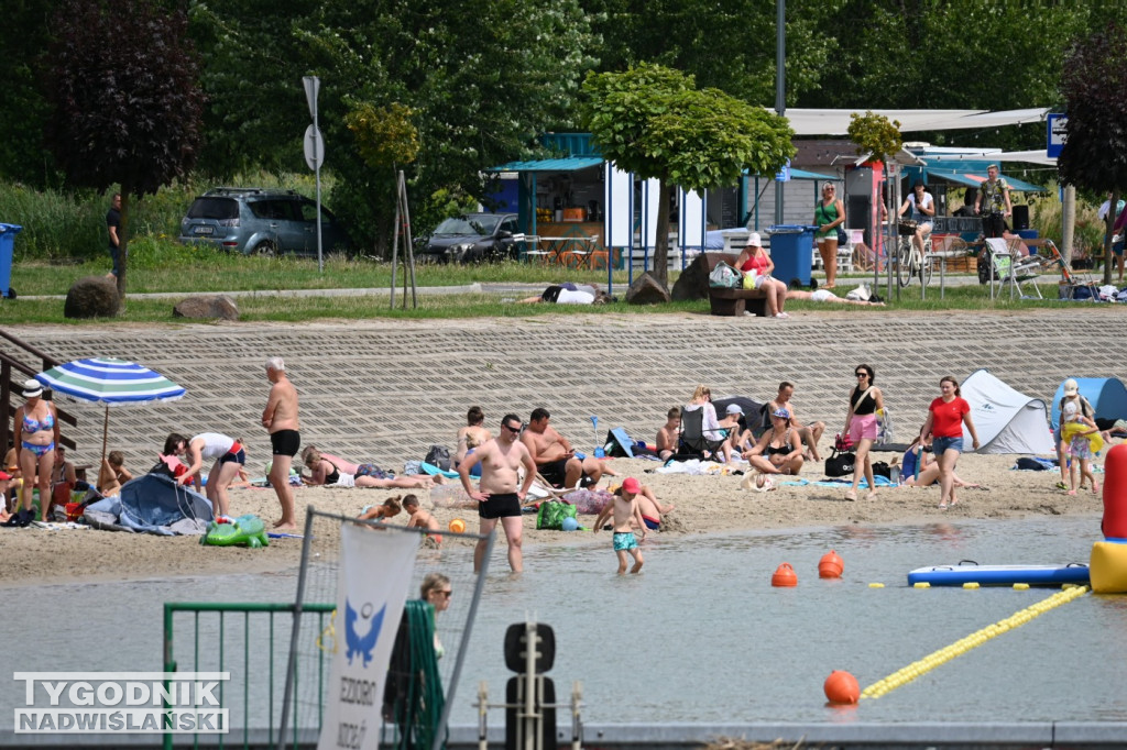 Pogodna niedziela nad Jeziorem Tarnobrzeskim