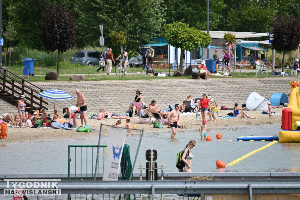 Pogodna niedziela nad Jeziorem Tarnobrzeskim