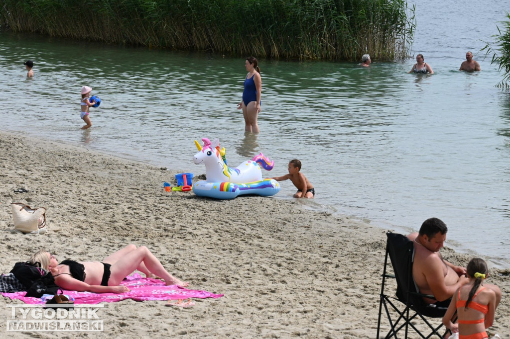 Pogodna niedziela nad Jeziorem Tarnobrzeskim