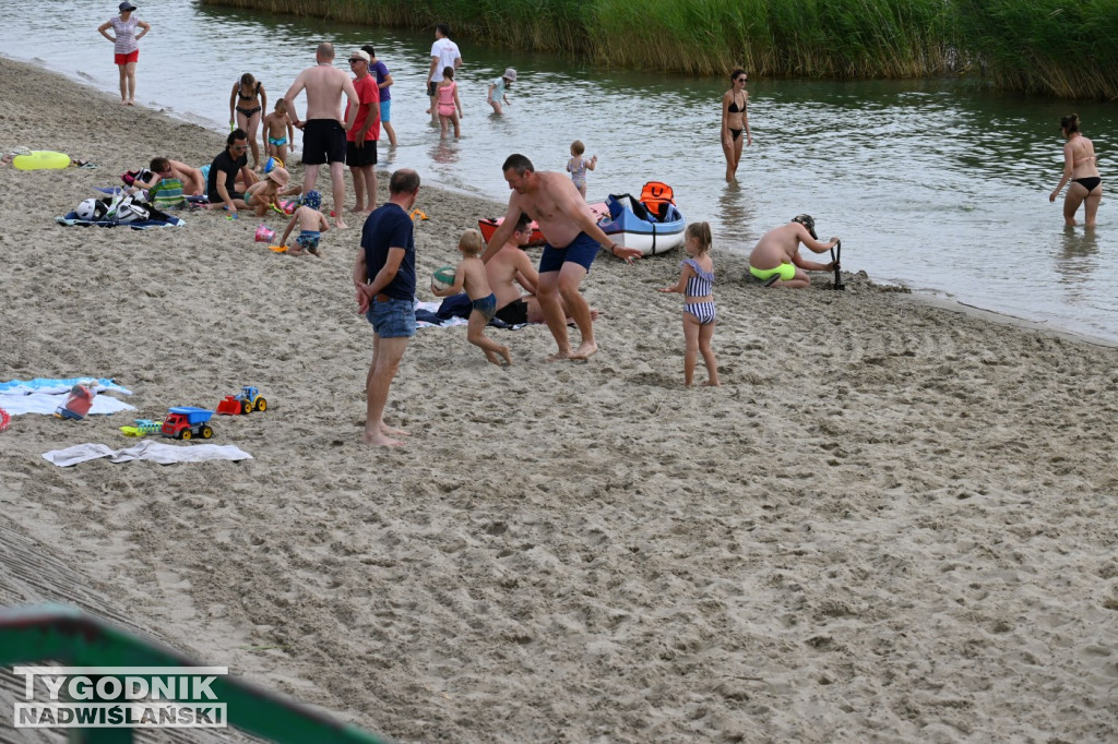Pogodna niedziela nad Jeziorem Tarnobrzeskim