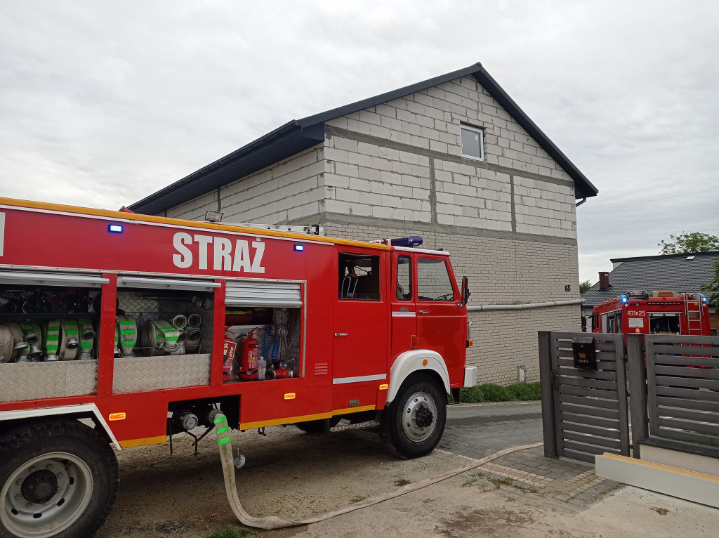 Pożar auta w Komornej