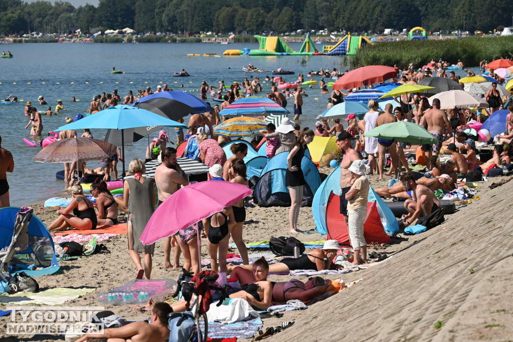 Świąteczny wtorek nad Jeziorem Tarnobrzeskim