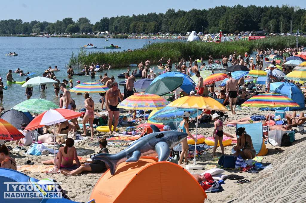 Świąteczny wtorek nad Jeziorem Tarnobrzeskim