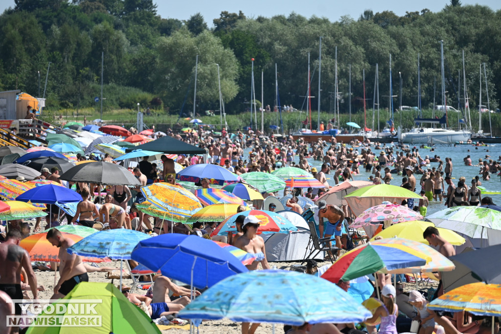 Świąteczny wtorek nad Jeziorem Tarnobrzeskim