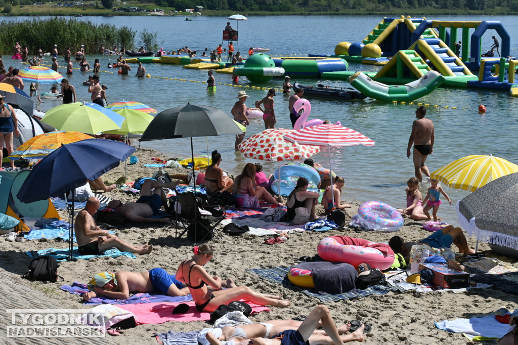 Świąteczny wtorek nad Jeziorem Tarnobrzeskim