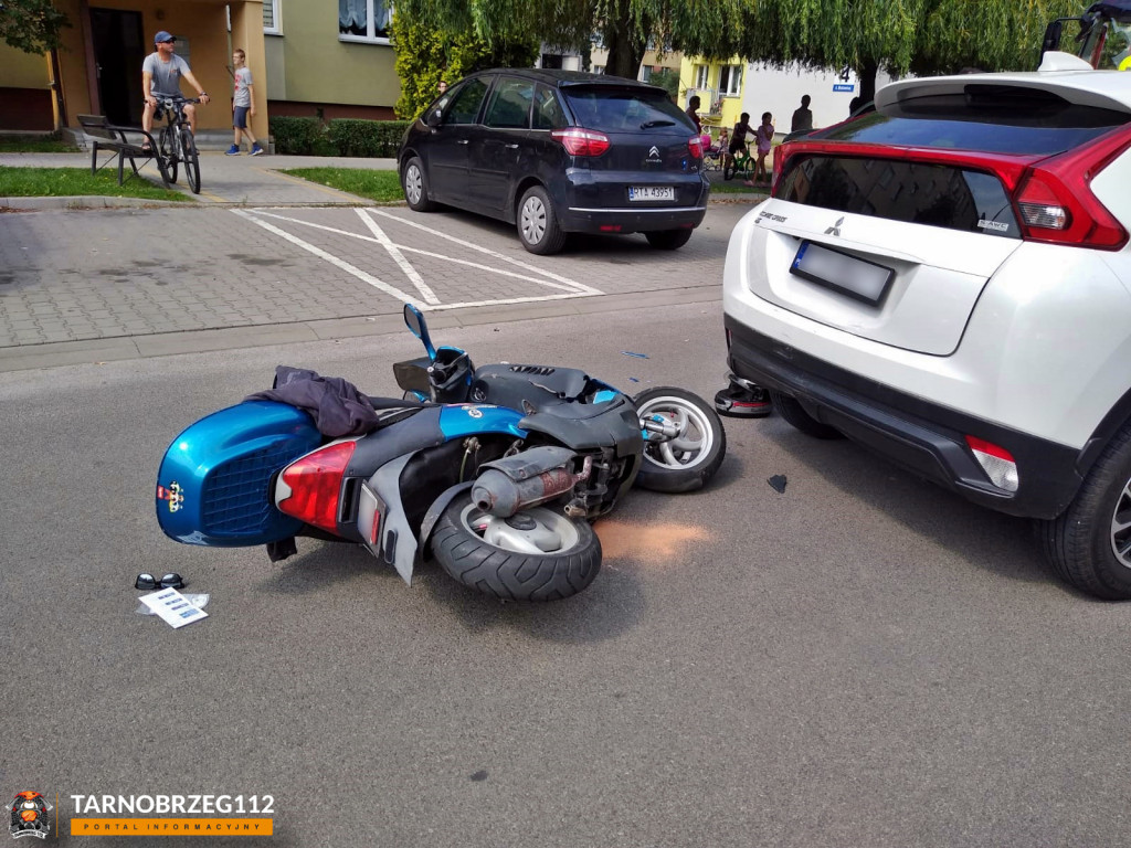 Zderzenie motorowerzysty z autem w Skopaniu