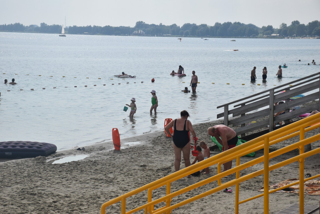Piątek, 18 sierpnia, nad Jeziorem Tarnobrzeskim