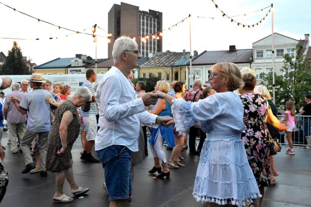 Sierpniowa potańcówka w Tarnobrzegu