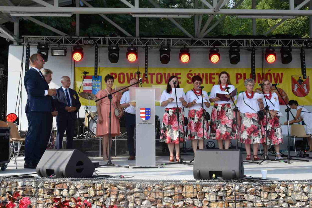 Dożynki powiatu sandomierskiego w Dwikozach