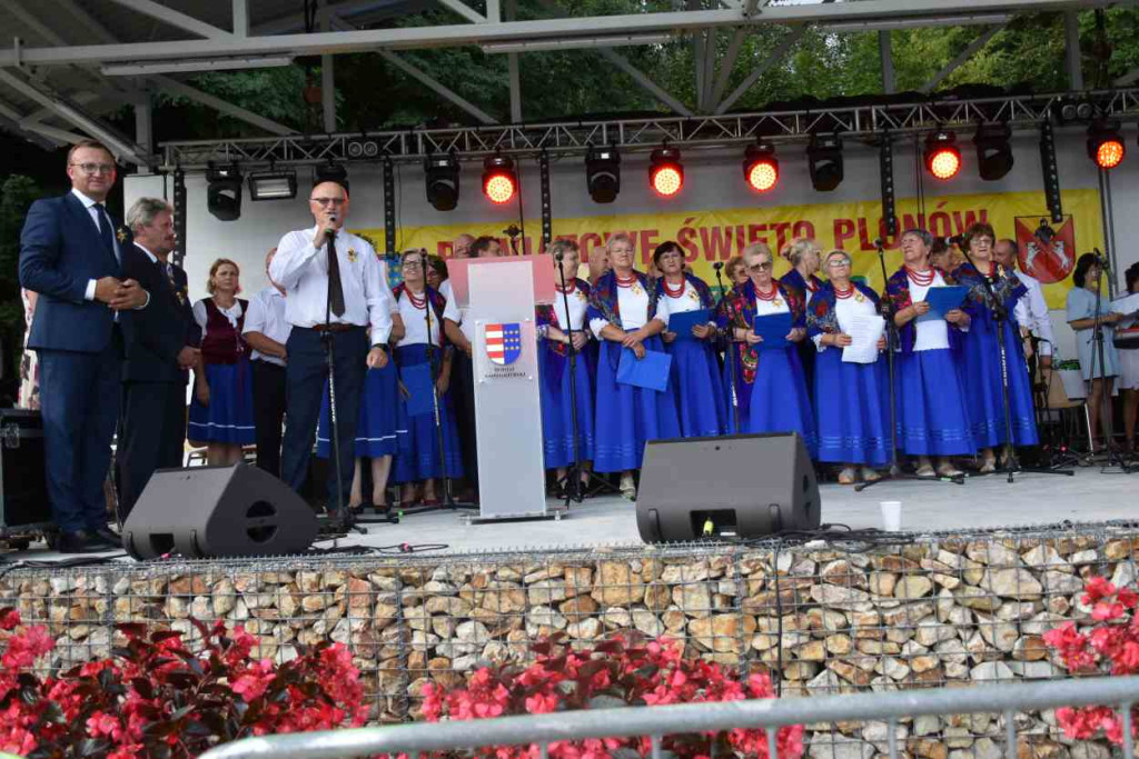 Dożynki powiatu sandomierskiego w Dwikozach