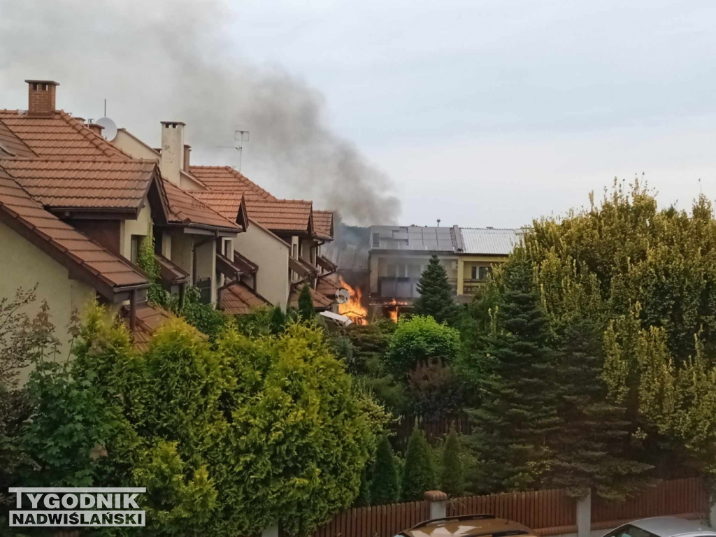 Pożar na osiedlu Piastów w Tarnobrzegu