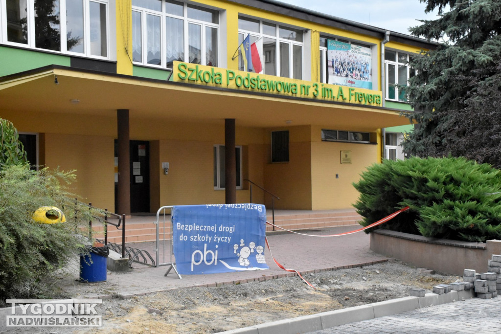 Droga do szkoły - ul. Kochanowskiego w Tarnobrzegu