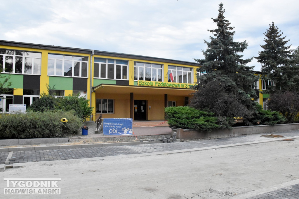 Droga do szkoły - ul. Kochanowskiego w Tarnobrzegu