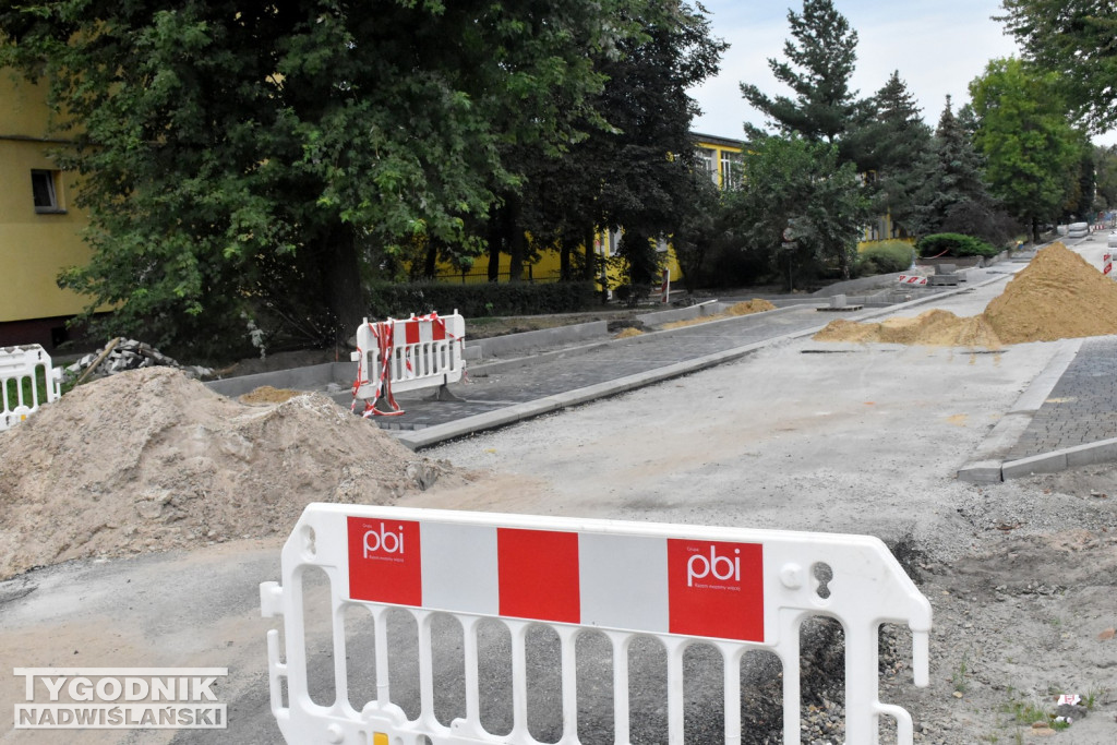 Droga do szkoły - ul. Kochanowskiego w Tarnobrzegu