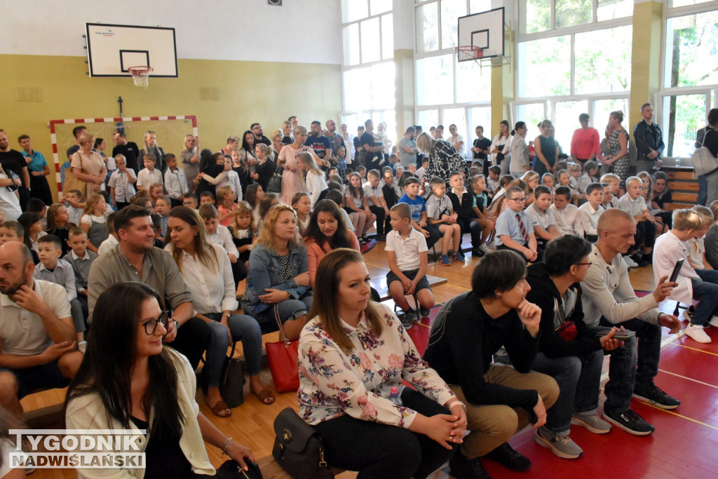 Rozpoczęcie roku szkolnego SP 3 w Tarnobrzegu
