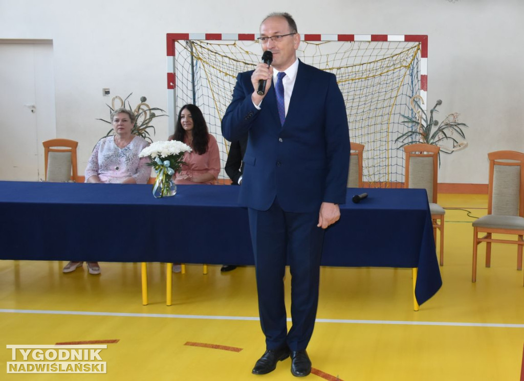 Rozpoczęcie roku w SP4 w Sandomierzu