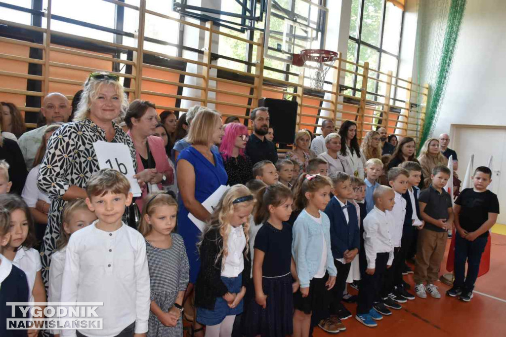 Rozpoczęcie roku w SP4 w Sandomierzu