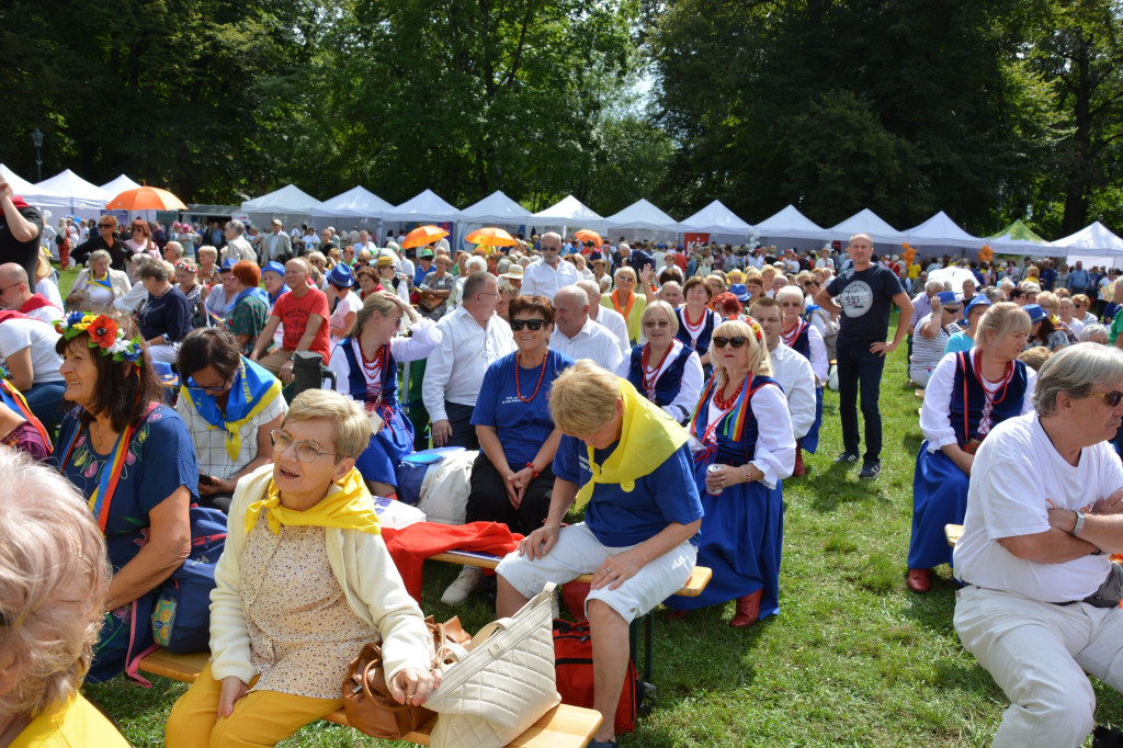 Tarnobrzeżanie na Senioraliach w Krakowie