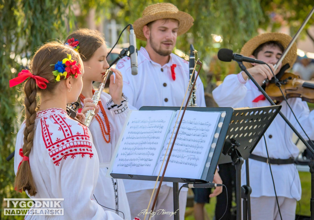 Dworzec PKP Rozwadów i Piknik Kolejarski