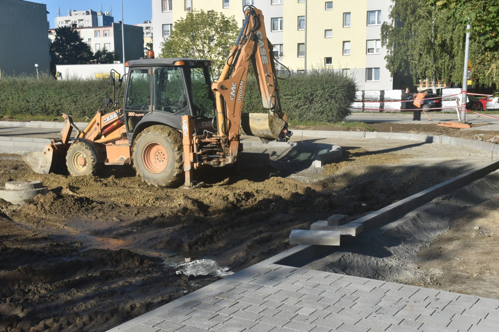 Budowa parkingu przy SP10 w Tarnobrzegu