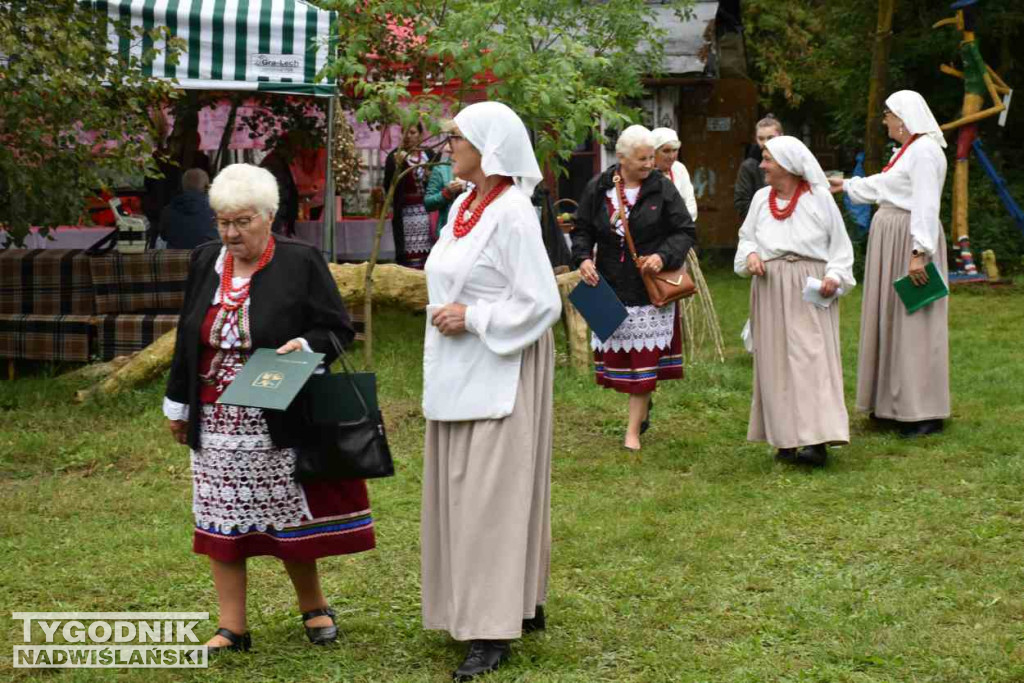  Przegląd zespołów ludowych w Maruszowie