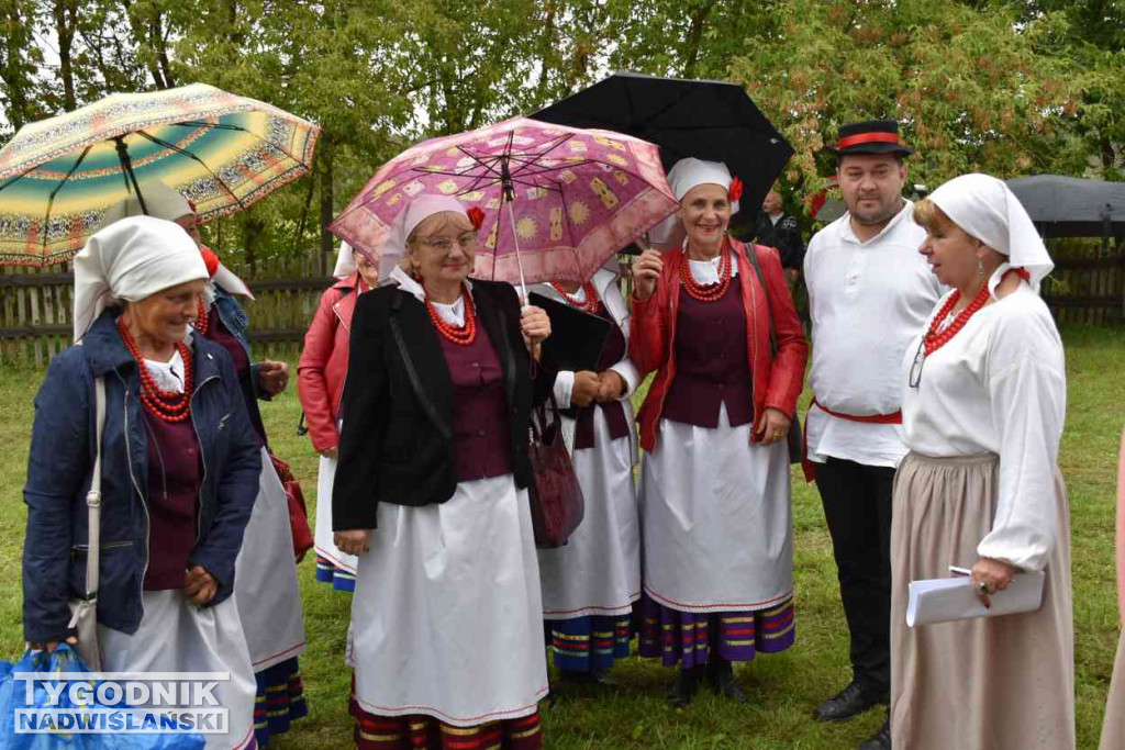  Przegląd zespołów ludowych w Maruszowie