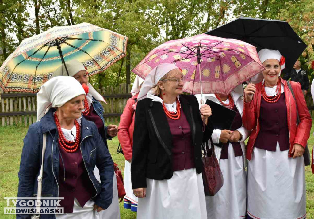  Przegląd zespołów ludowych w Maruszowie