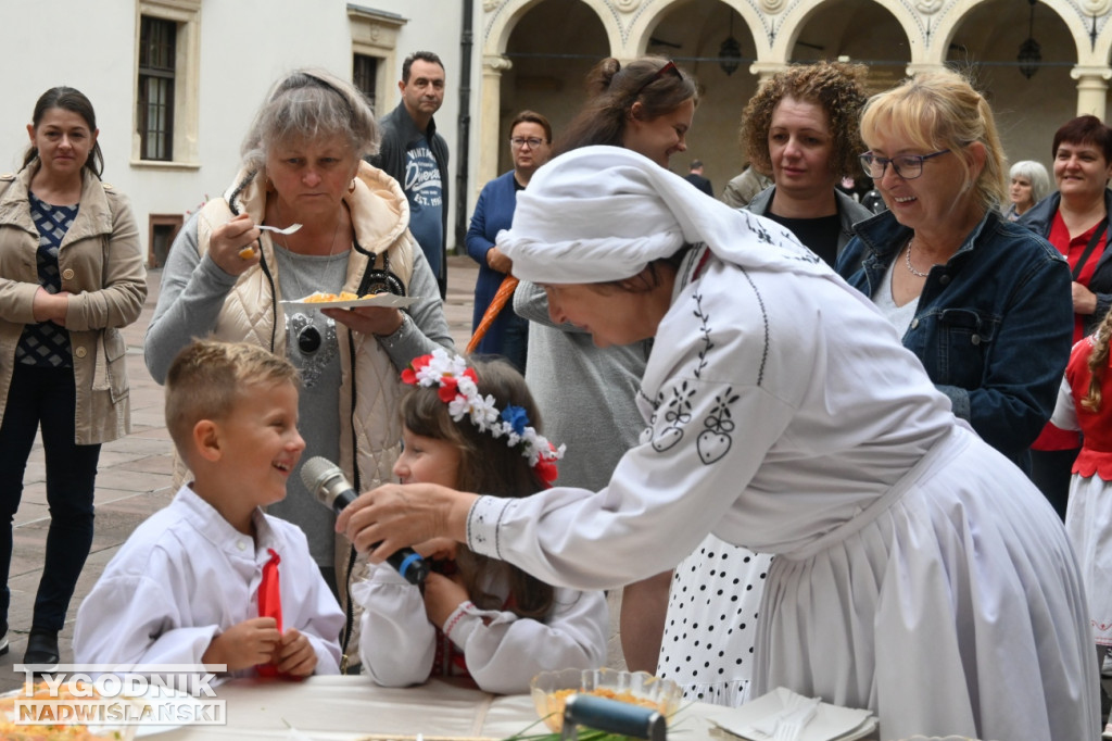 Kiermasz z Darami Jesieni w Baranowie Sandomierskim