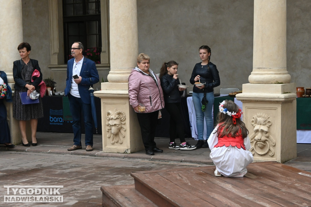 Kiermasz z Darami Jesieni w Baranowie Sandomierskim