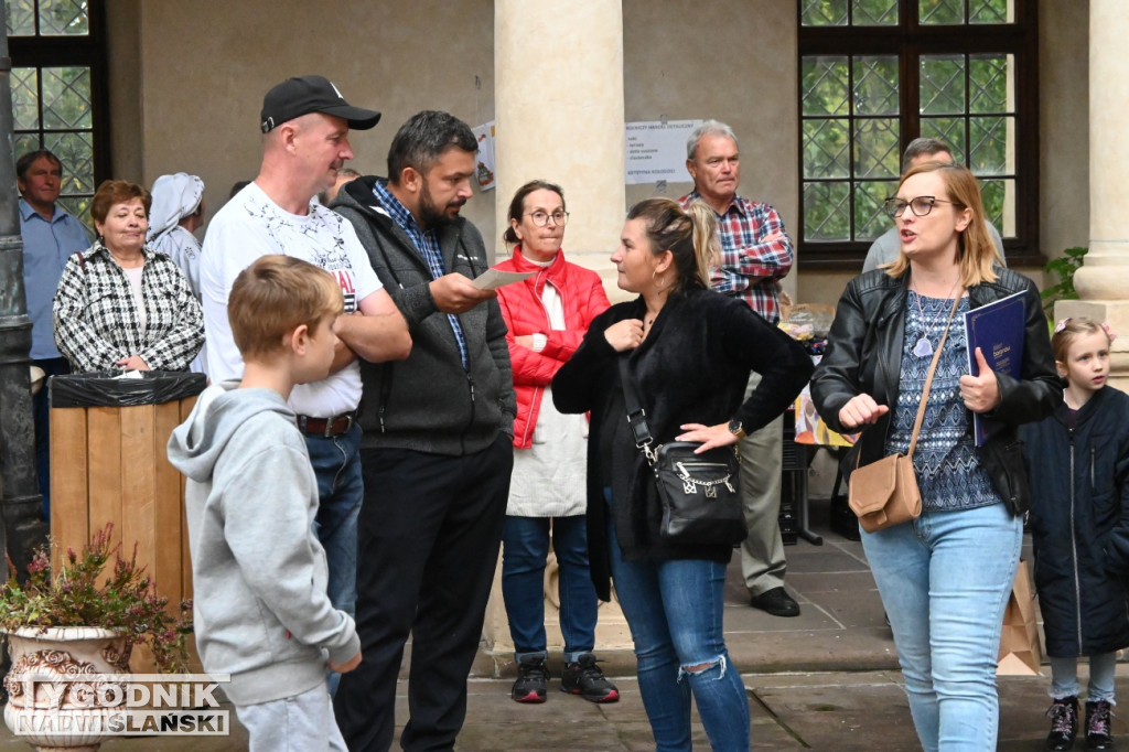 Kiermasz z Darami Jesieni w Baranowie Sandomierskim