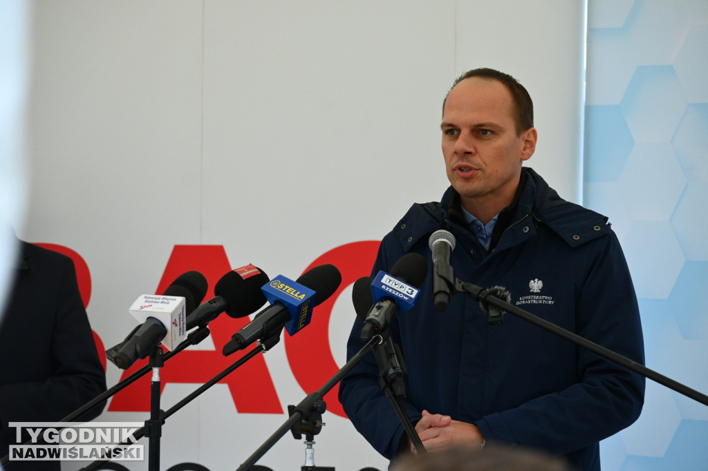 Wbicie łopaty pod Akcelerator Przemysłowy ARP