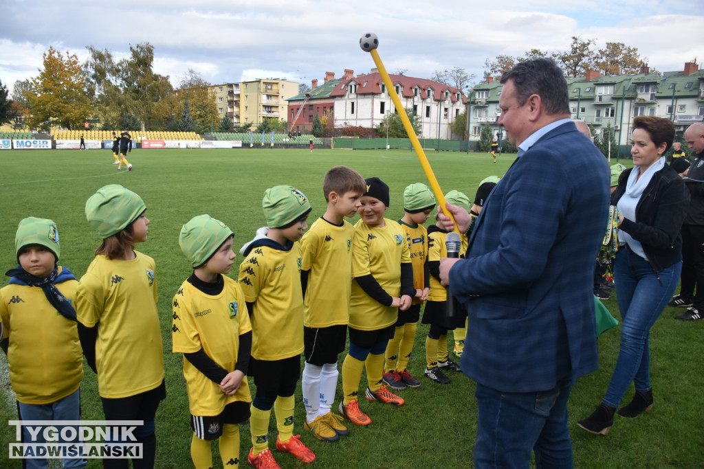 Pasowanie młodych piłkarzy Siarki Tarnobrzeg