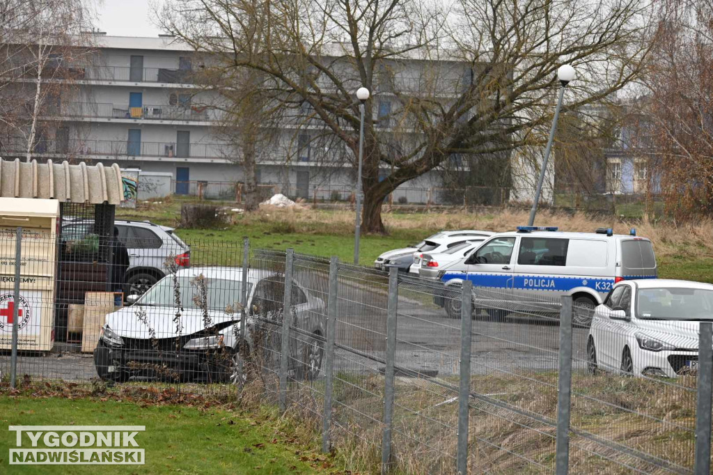Policja na osiedlu Serbinów