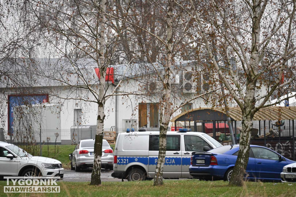 Policja na osiedlu Serbinów