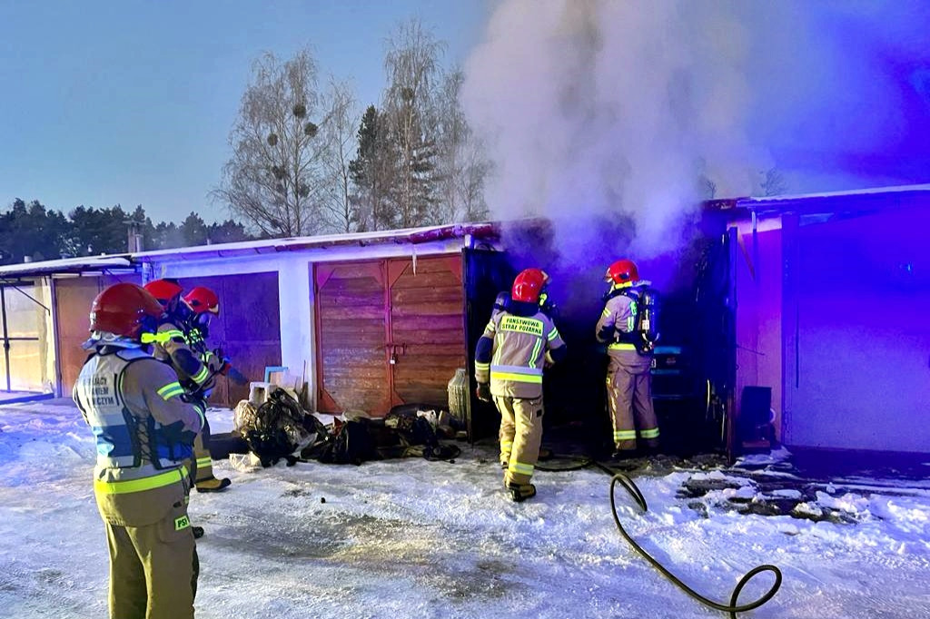 Pożar garażu w Tarnobrzegu