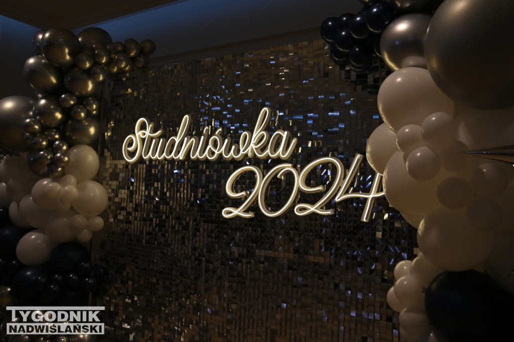 Studniówka LO im. M. Kopernika 2024 - galeria 2