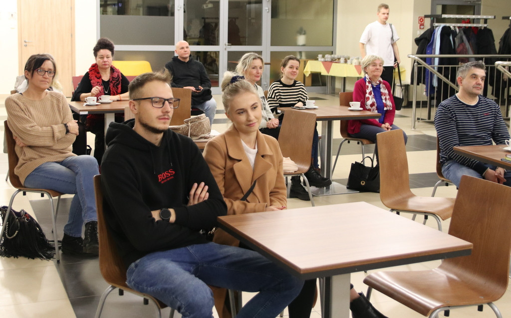 Poezja i piękne głosy w MBP w Stalowej Woli
