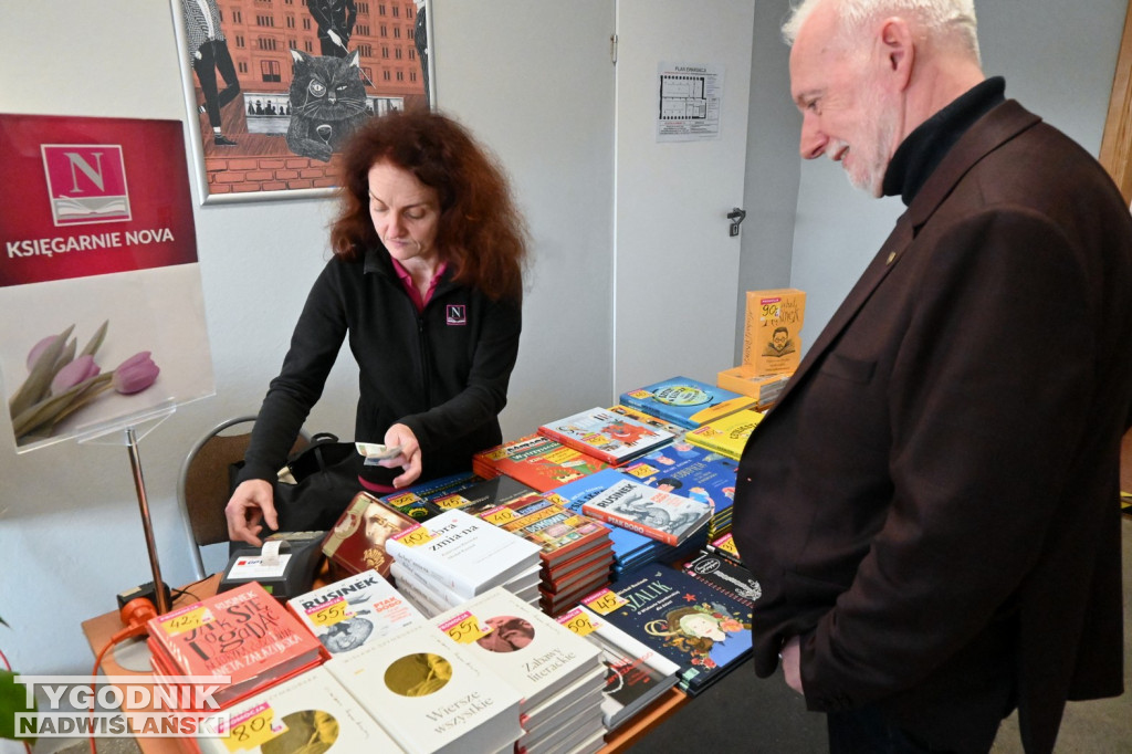 Spotkanie z Michałem Rusinkiem w tarnobrzeskiej bibliotece