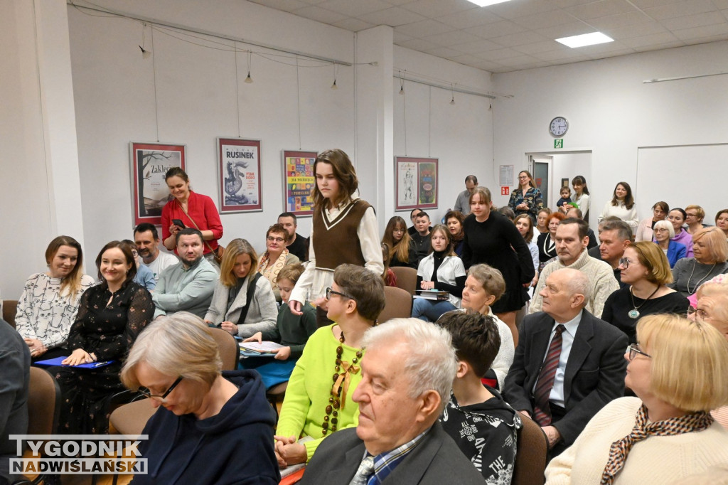 Spotkanie z Michałem Rusinkiem w tarnobrzeskiej bibliotece