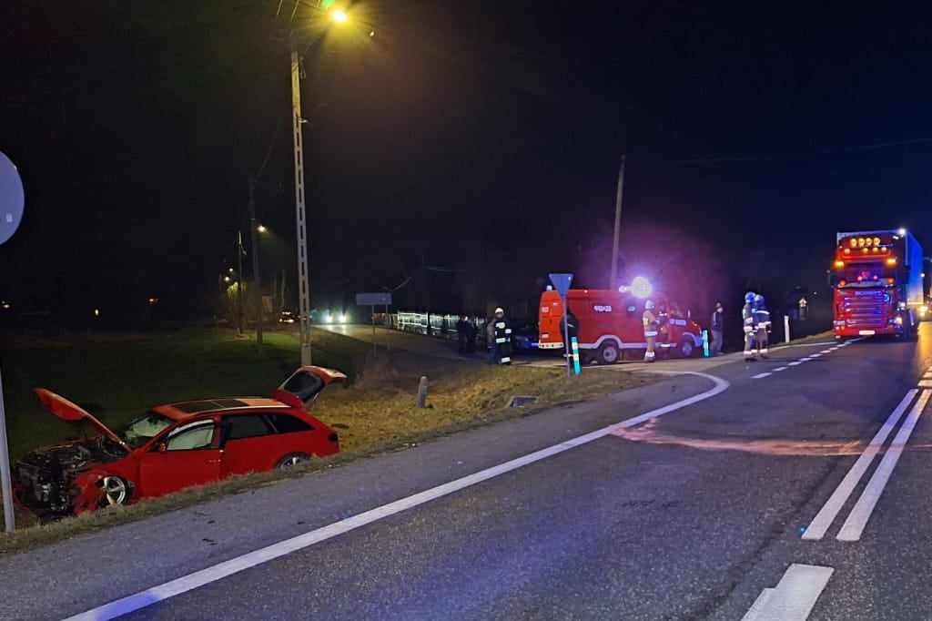 Wypadek na DK9 we Włostowie