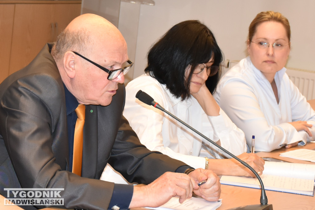 Sesja Radu Powiatu Sandomierskiego 19.02.2024