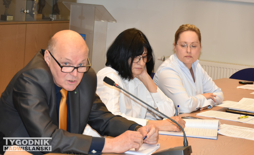 Sesja Radu Powiatu Sandomierskiego 19.02.2024
