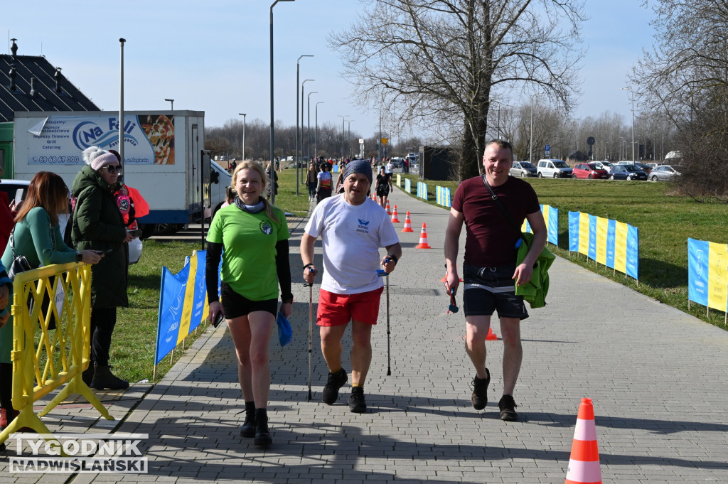 Zimowy bieg i Yeti Run nad Jeziorem Tarnobrzeskim