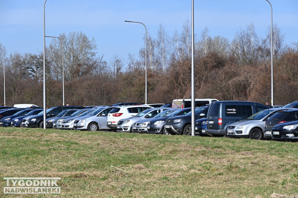 Niedziela nad Jeziorem Tarnobrzeskim - 25 lutego