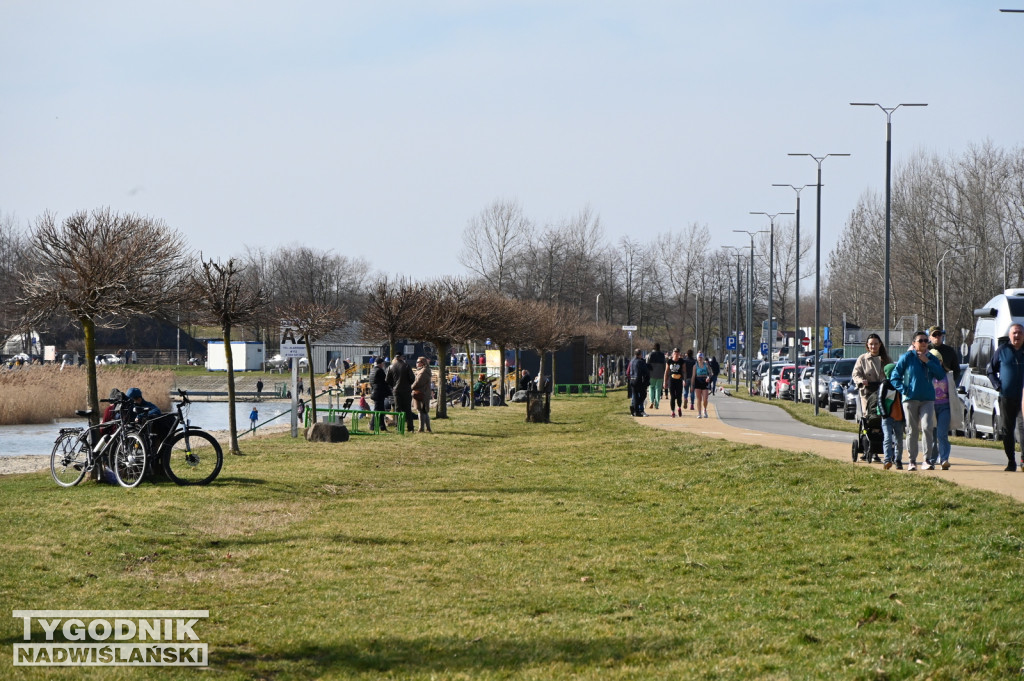 Niedziela nad Jeziorem Tarnobrzeskim - 25 lutego