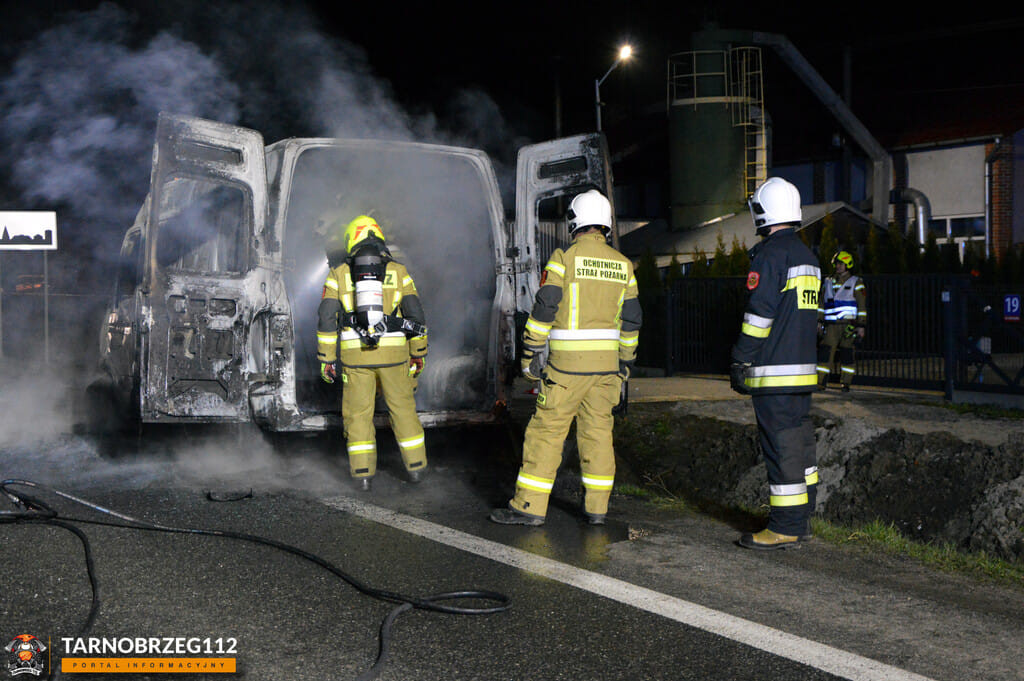 Pożar busa w Trześni