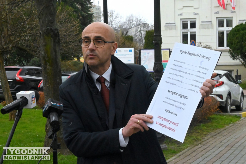 Kandydat Tomasz Stróż wystawił świadectwo prezydentowi