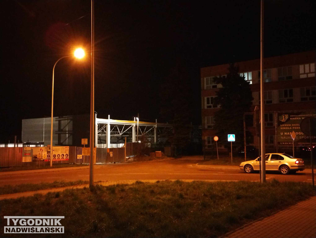 Budowa parku handlowego w Tarnobrzegu(26.03.24 r.)