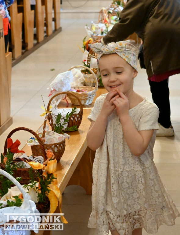 Święcenie pokarmów na Przywiślu w Tarnobrzegu