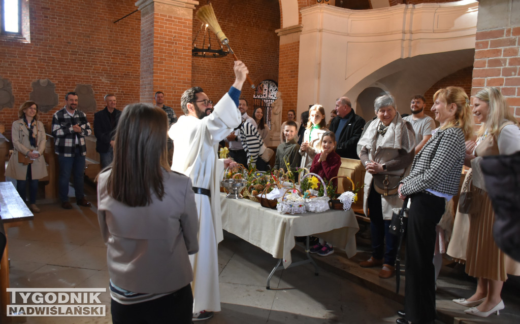 Święcenie pokarmów w sandomierskich kościołach